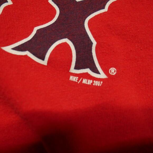 Vintage 2000s Nike Boston Redsox Tee - Picture 6 of 7